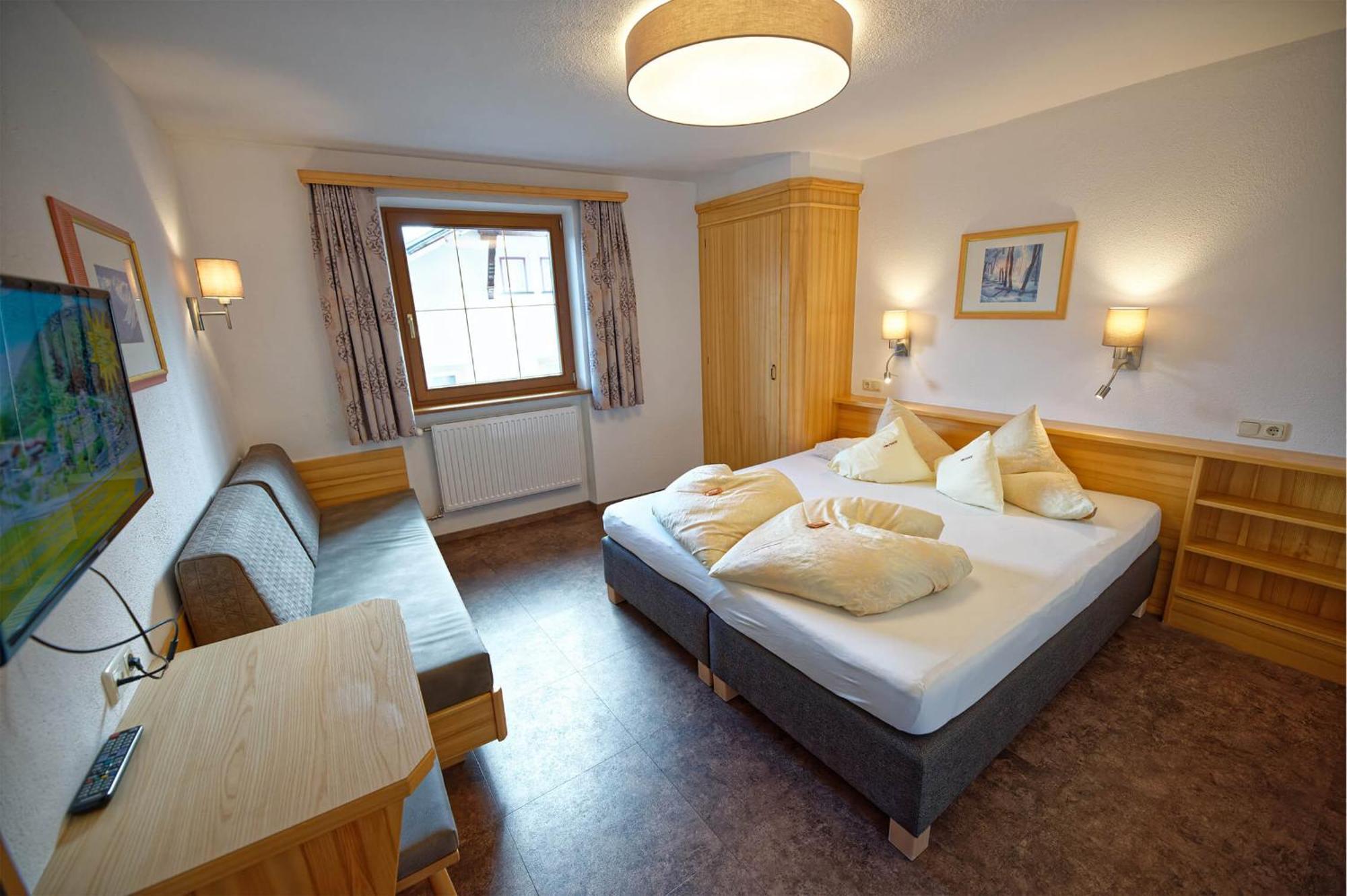 Poltehof Villa Фис Екстериор снимка